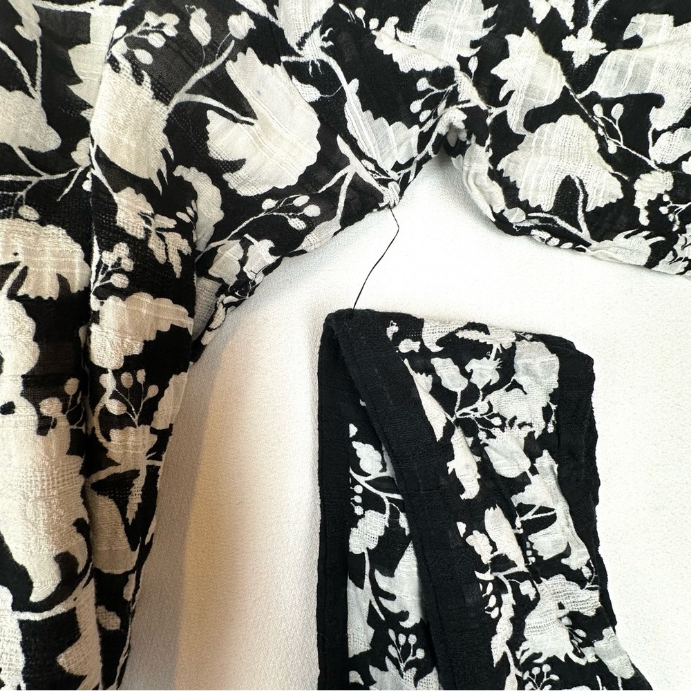 Studio Park Black & White Floral Dress with Sash NWOT - Picture 4 of 8